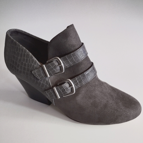 New Bella Vita Gray leather / velour fabric heel shoes - Picture 1 of 4